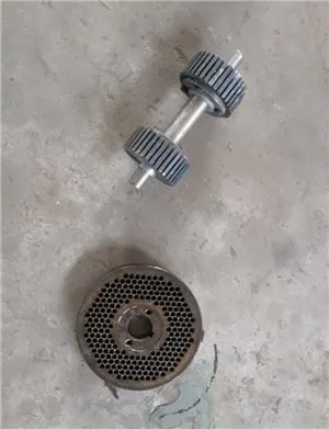 Manylebau Die Melin Pellet KL200 Peiriannau Pelenni Coed wedi'u Gyrru gan Roller